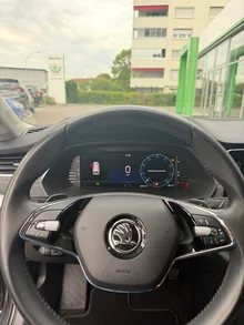 Thumbnail-Foto von Fahrzeug