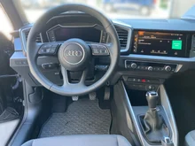 Audi A1 Sportback 30 TFSI intense in Mythosschwarz Metallic