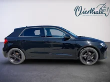 Audi A1 Sportback 30 TFSI intense in Mythosschwarz Metallic
