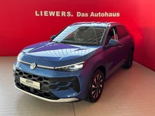 VW T-Roc Style eTSI DSG in Celestial Blue