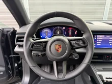 Porsche Macan 4 in tiefschwarzmetallic