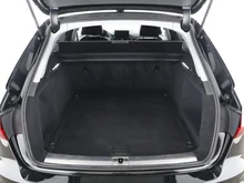 Audi A4 Avant 35 TFSI advanced in MYTHOSSCHWARZ METALLIC