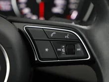 Audi A4 Avant 35 TFSI advanced in MYTHOSSCHWARZ METALLIC