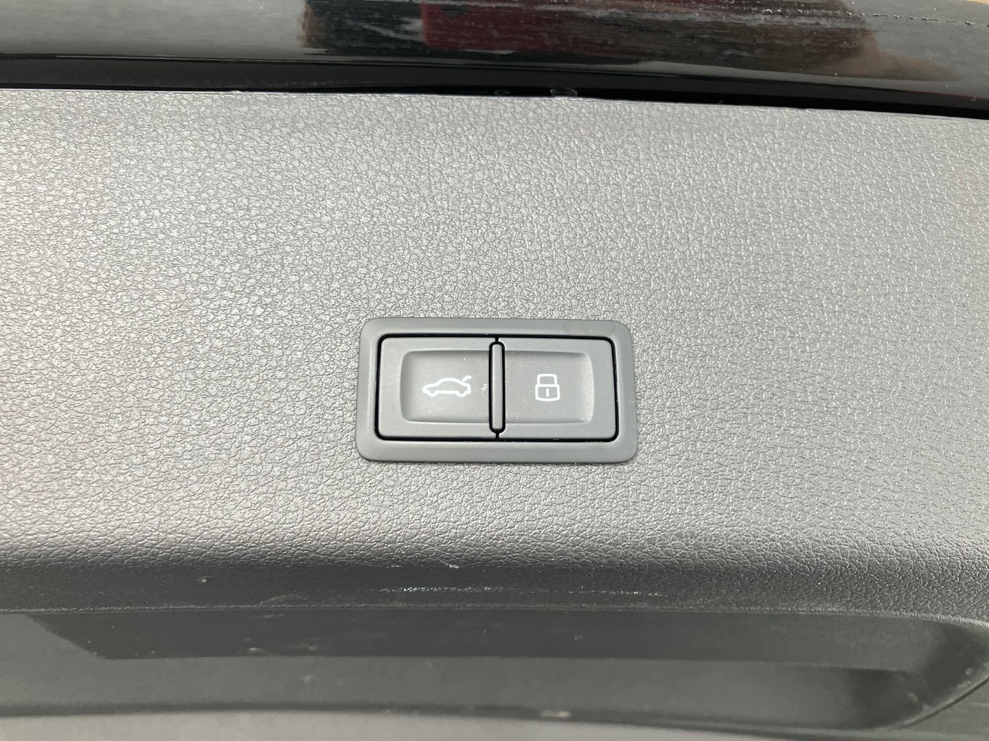Audi e-tron S 370 kW | Bild 17 von 19
