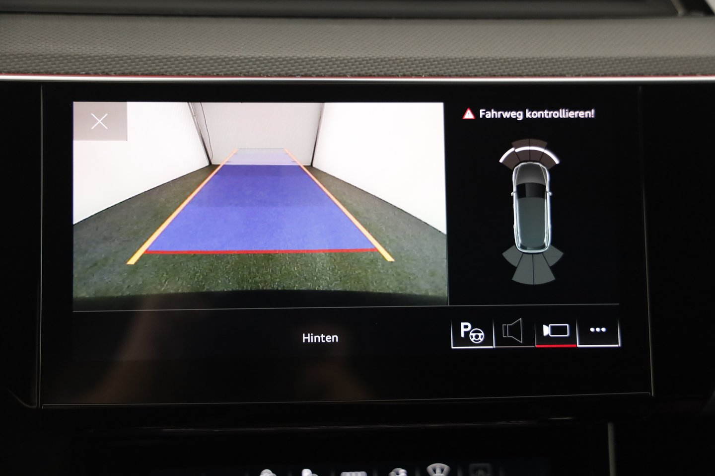 Audi e-tron S 370 kW | Bild 15 von 20