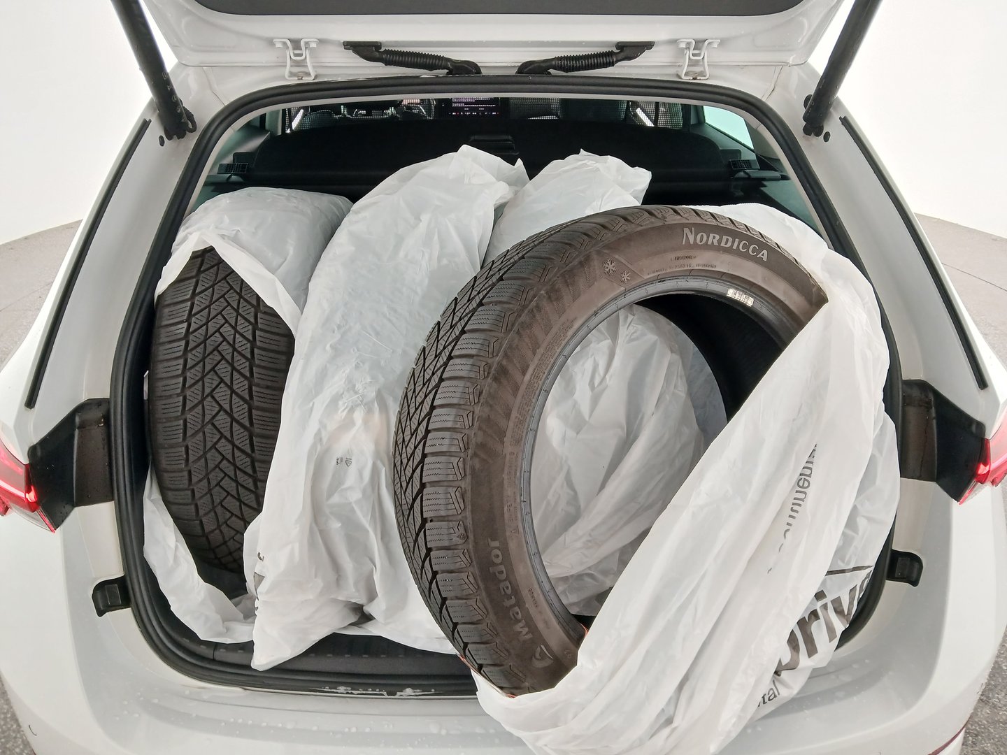 Škoda OCTAVIA Combi Style TSI e-TEC DSG | Bild 35 von 39