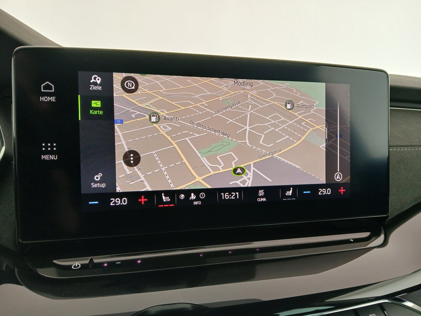 Škoda OCTAVIA Combi Style TSI e-TEC DSG | Bild 24 von 39