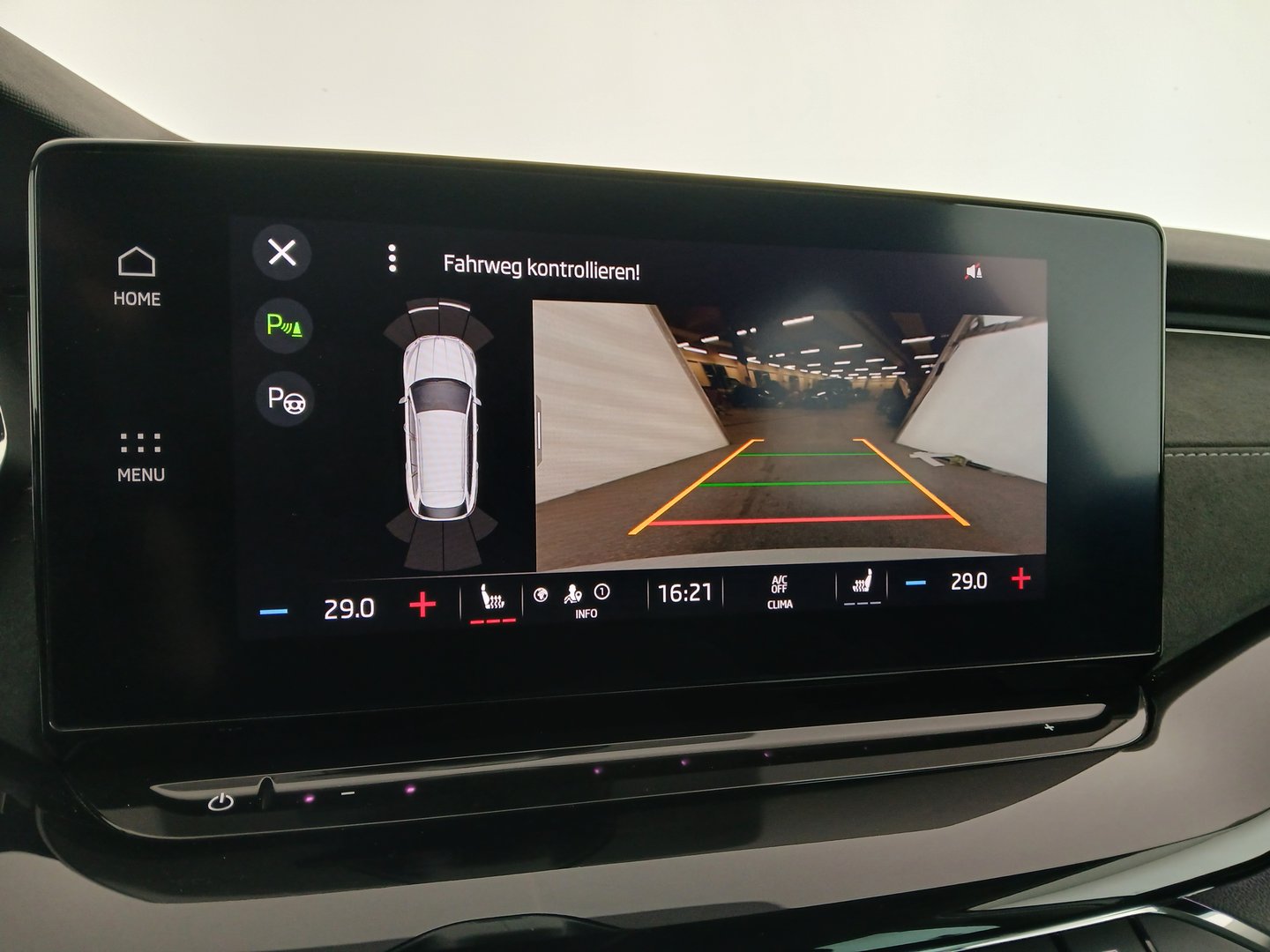 Škoda OCTAVIA Combi Style TSI e-TEC DSG | Bild 29 von 39