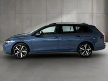 VW Golf Variant Business TSI in Anemonenblau Metallic