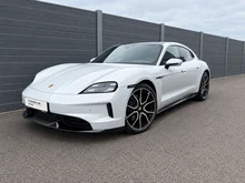 Porsche Taycan 4S Sport Turismo in eisgraumetallic