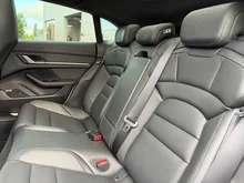 Porsche Taycan 4S Sport Turismo in eisgraumetallic