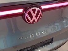 VW T-Roc R-Line eTSI DSG in Wolf Grey Dach Black Uni