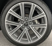 Thumbnail-Foto von Fahrzeug