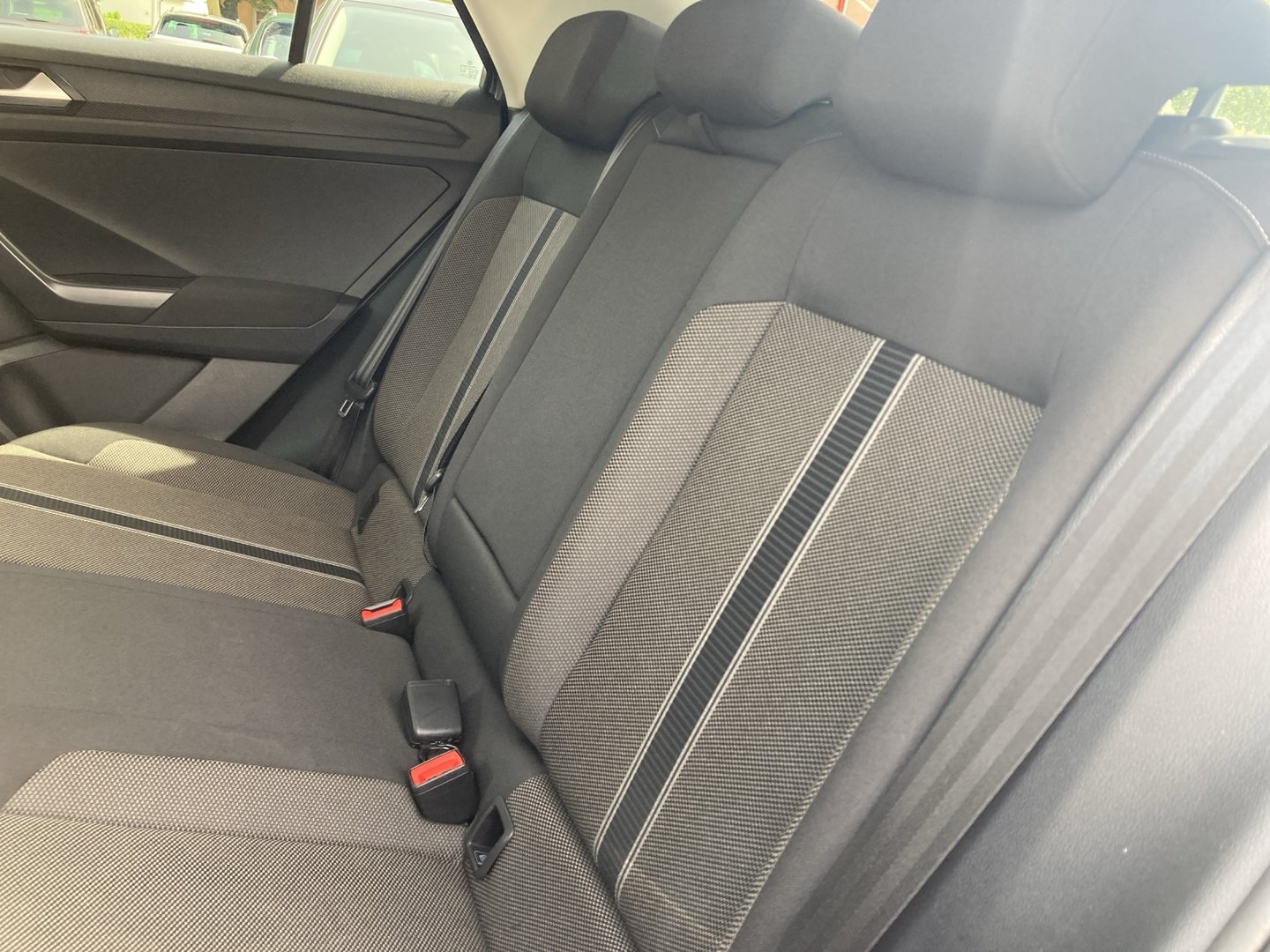 VW T-Roc Design TDI SCR 4MOTION DSG | Bild 13 von 16