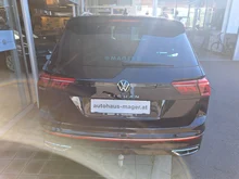 VW Tiguan R-Line TDI DSG in Deep Black Perleffekt