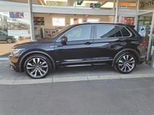 VW Tiguan R-Line TDI DSG in Deep Black Perleffekt