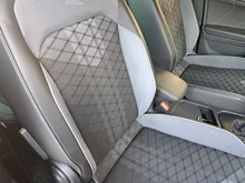 VW Tiguan R-Line TDI DSG in Deep Black Perleffekt