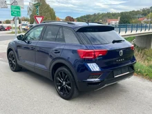 VW T-Roc Design TSI in Atlantik Blue Metallic