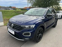 VW T-Roc Design TSI in Atlantik Blue Metallic