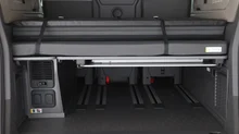 VW California Beach TDI in Fortanarot Met./Dach Deepblack Perleff.