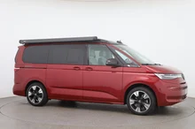 VW California Beach TDI in Fortanarot Met./Dach Deepblack Perleff.