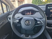 Škoda Enyaq 80x in 2Y Moon-Weiss Metallic