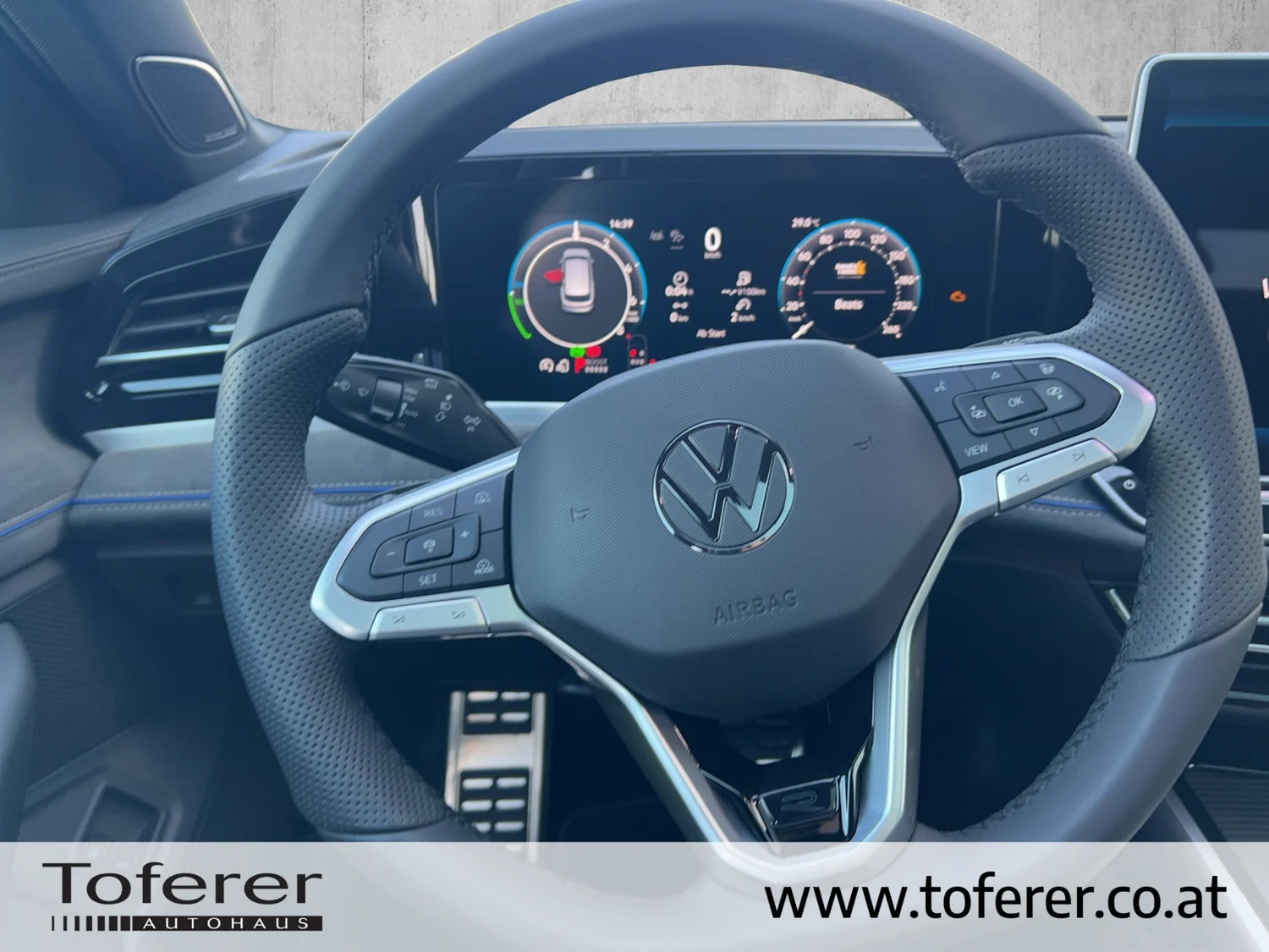 Bild eines VW Passat Variant Sport eHybrid 150kW