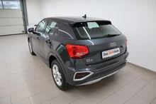 Audi Q2 35 TFSI intense in dunkelgrau - metallic