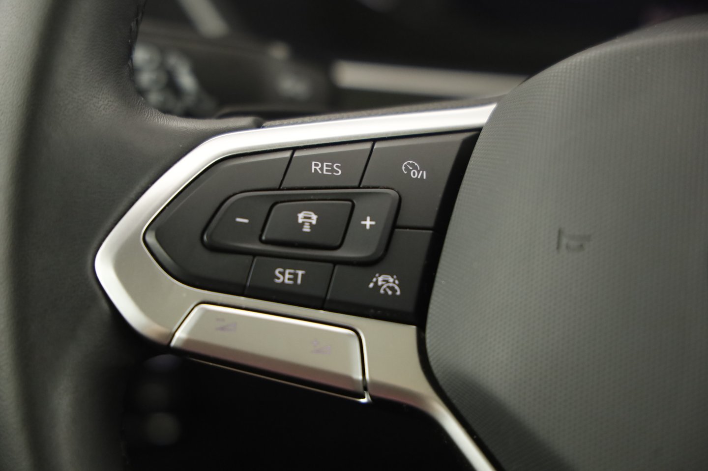 VW Tiguan Elegance TDI DSG | Bild 9 von 22