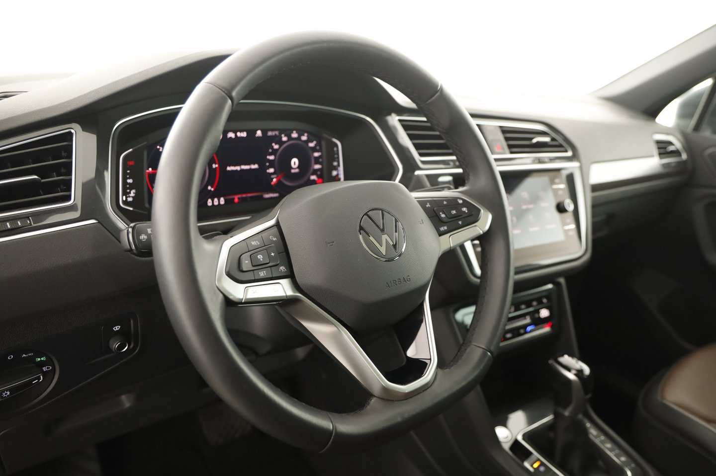 VW Tiguan Elegance TDI DSG | Bild 12 von 22