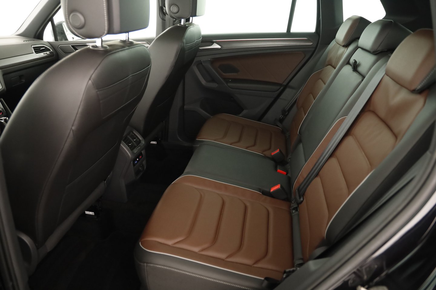 VW Tiguan Elegance TDI DSG | Bild 16 von 22