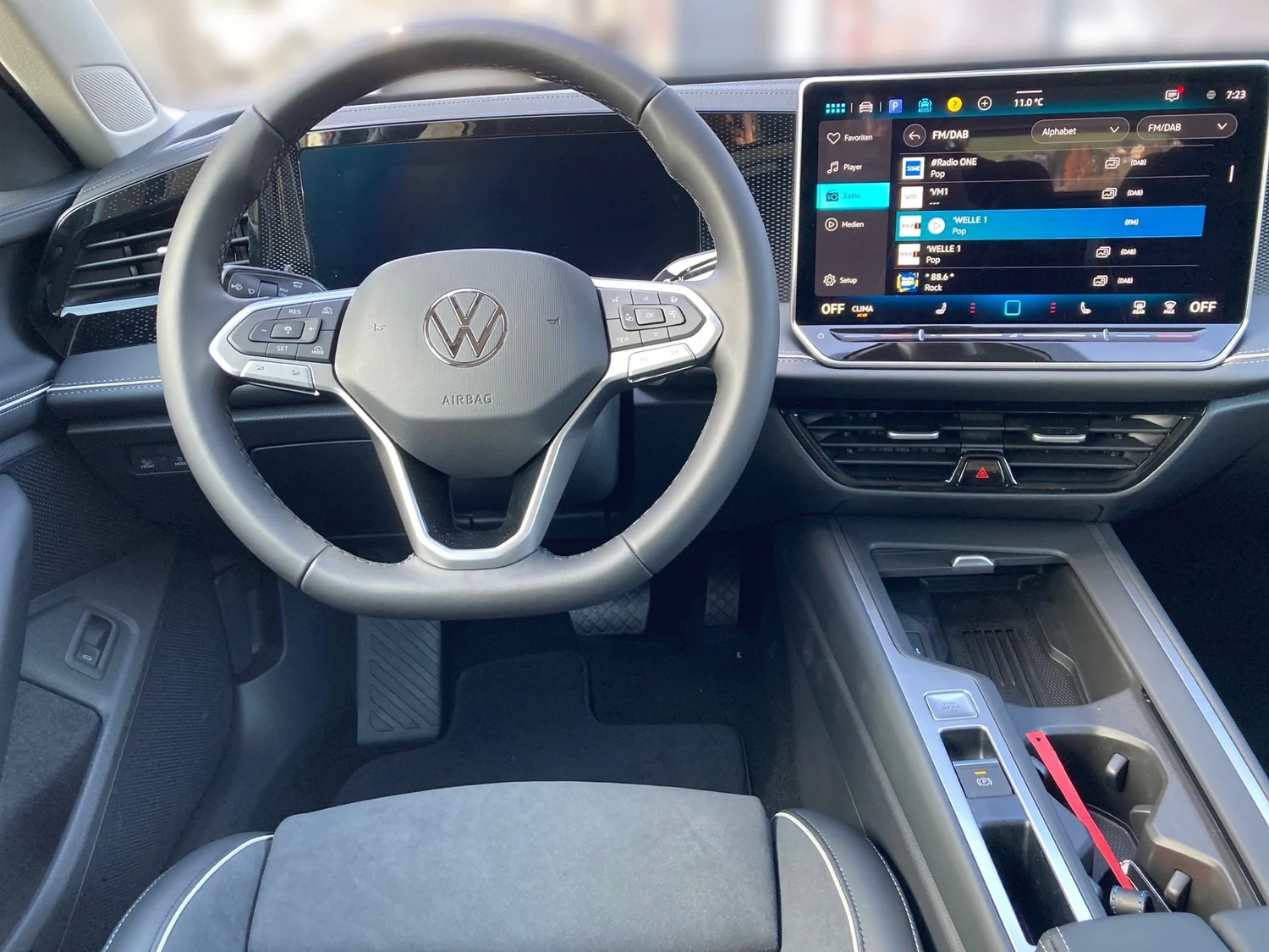 Bild eines VW Passat Variant Business TDI 4MOTION DSG