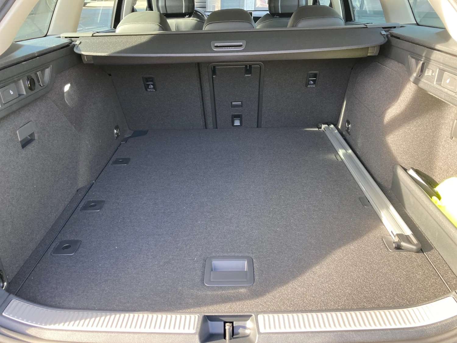 Bild eines VW Passat Variant Business TDI 4MOTION DSG