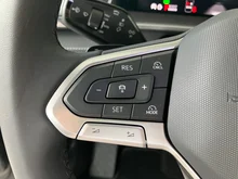 VW Tayron Friends eHybrid DSG 150kW in Delfingrau Metallic