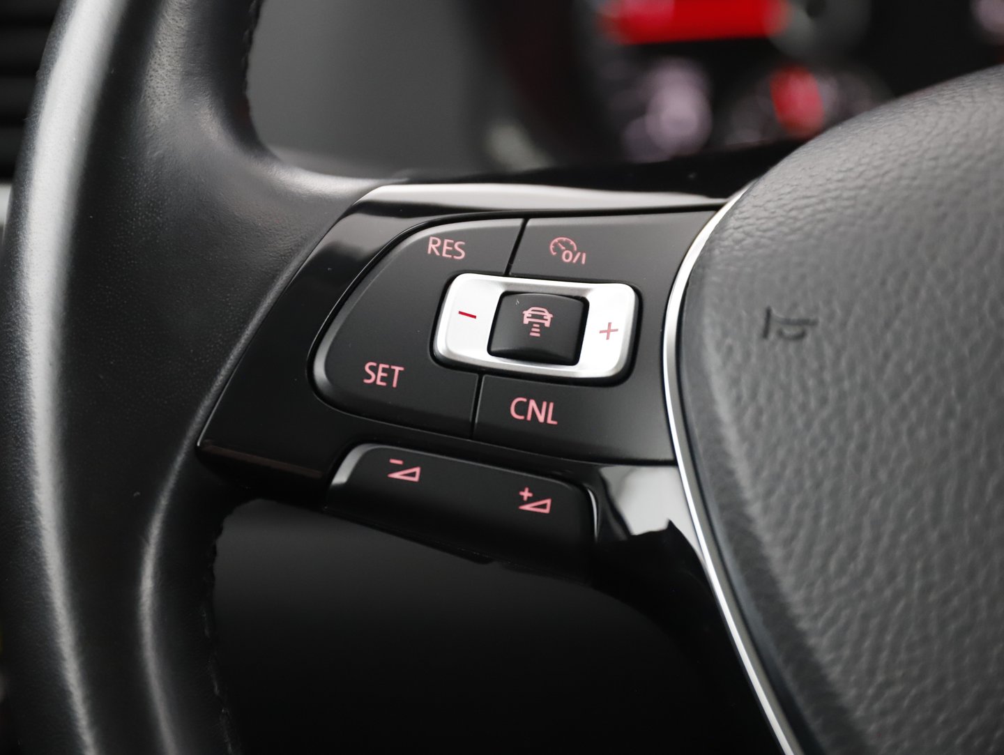 VW Sharan Business+ TDI SCR DSG 5-Sitzer | Bild 18 von 29