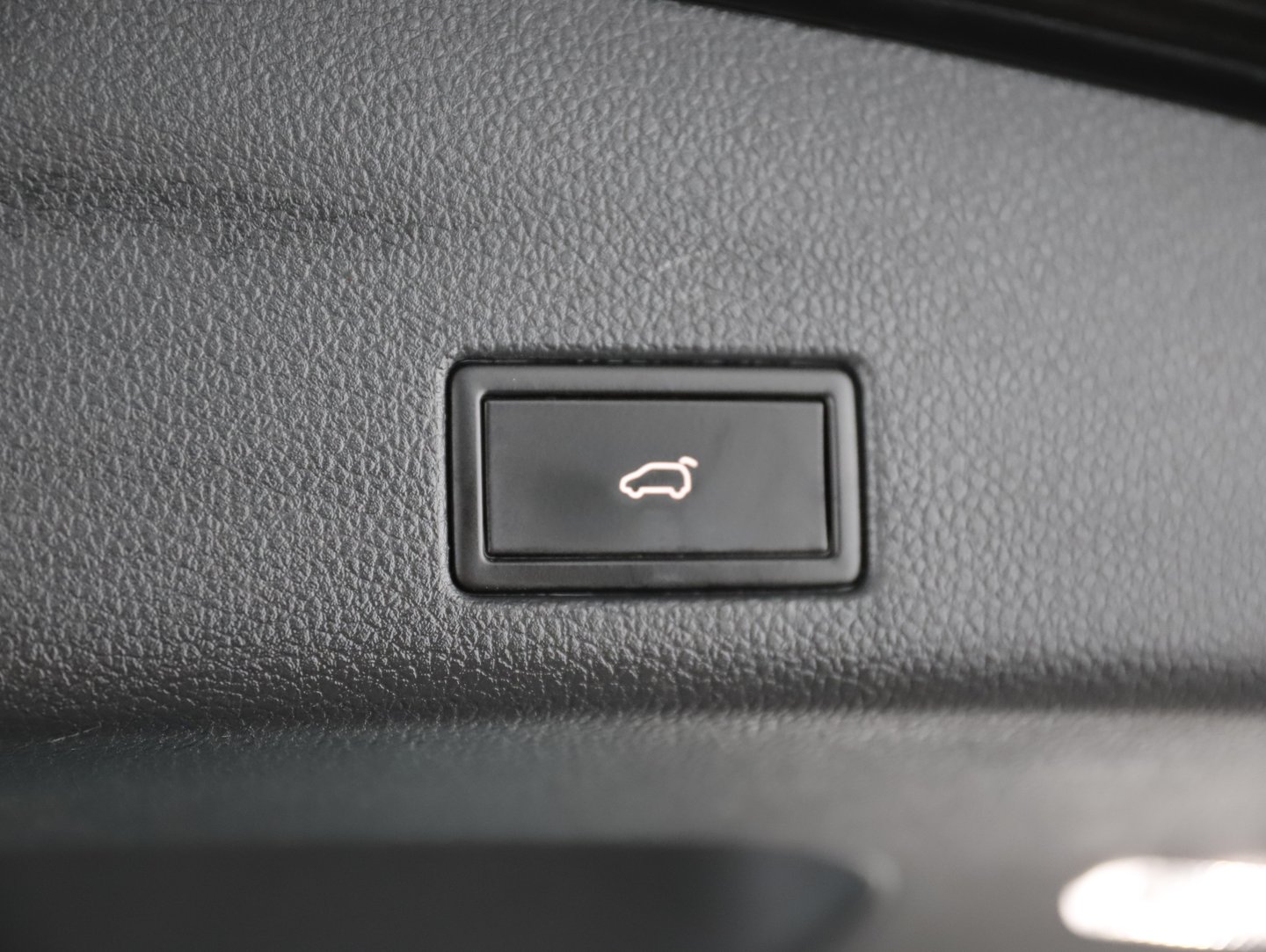 VW Sharan Business+ TDI SCR DSG 5-Sitzer | Bild 27 von 29