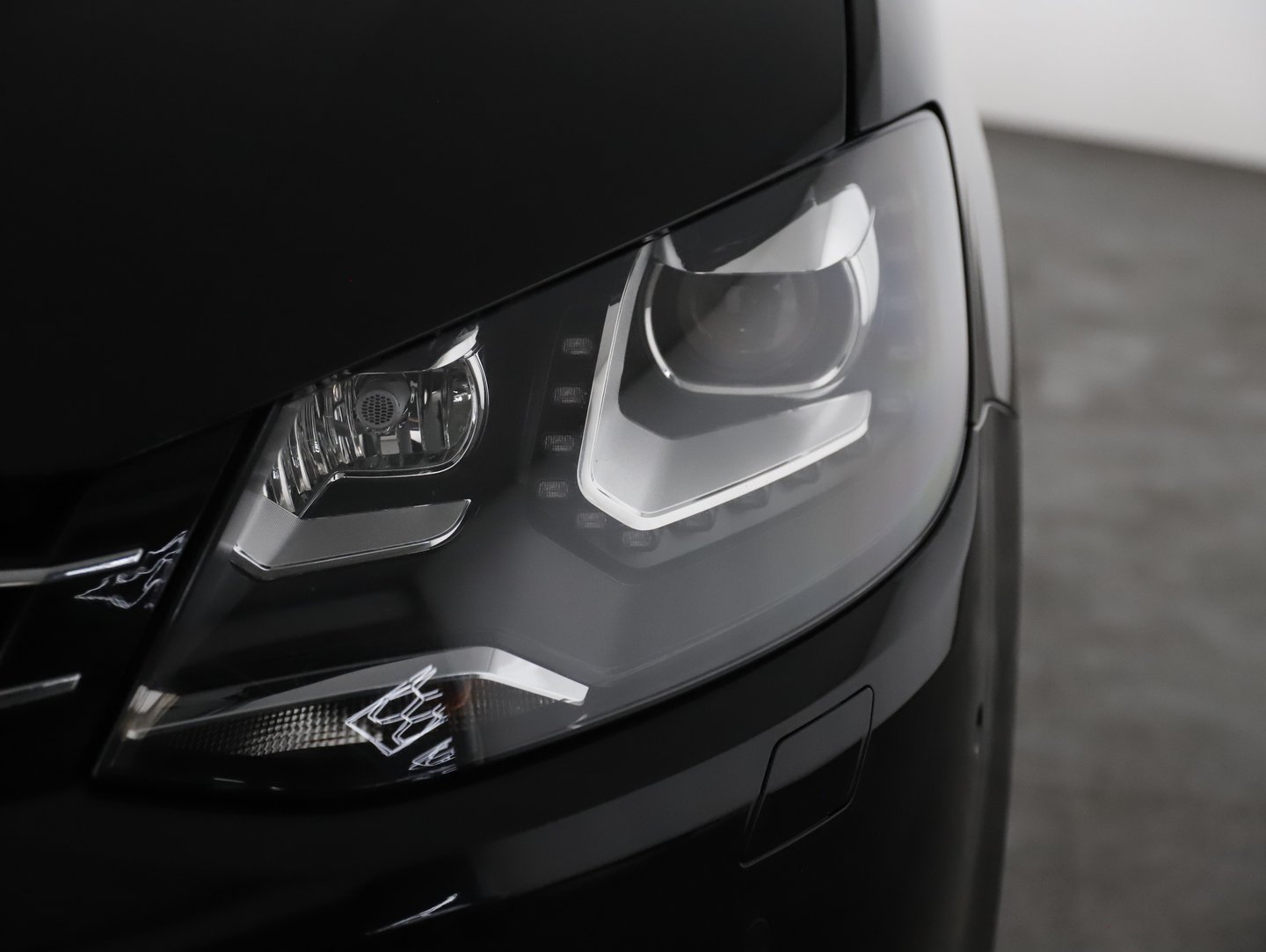 VW Sharan Business+ TDI SCR DSG 5-Sitzer | Bild 28 von 29