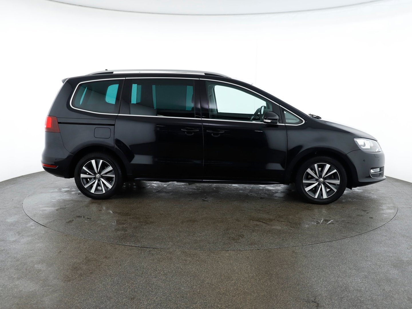 VW Sharan Business+ TDI SCR DSG 5-Sitzer | Bild 8 von 29