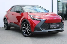 Toyota C-HR 1,8 Hybrid E-CVT Active Drive in Emotional Red