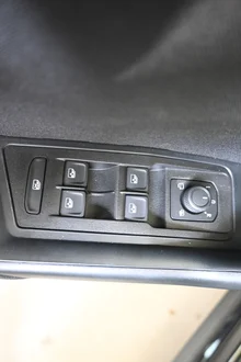 VW T-Roc Friends TSI DSG in Deep Black Perleffekt