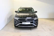 VW T-Roc Friends TSI DSG in Deep Black Perleffekt