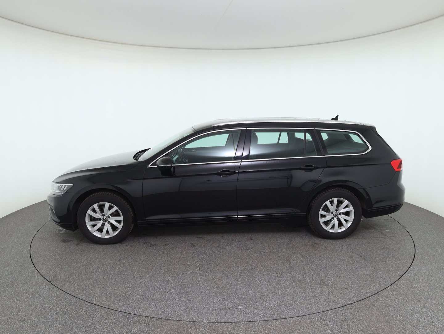 VW Passat Variant Business TDI DSG | Bild 8 von 29