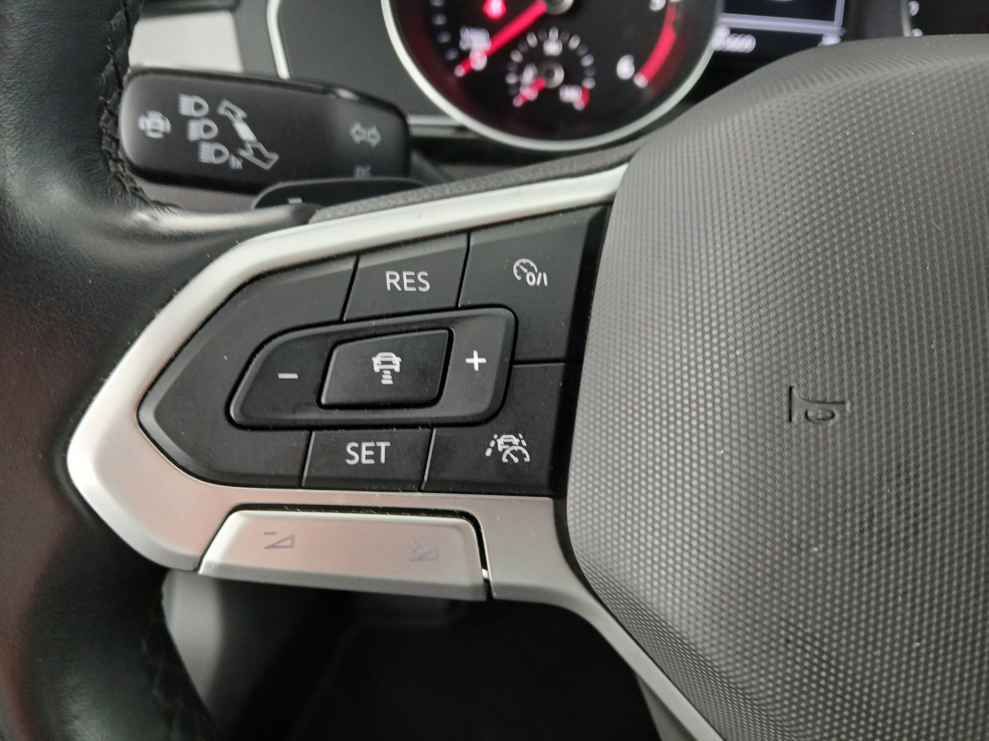 VW Passat Variant Business TDI DSG | Bild 16 von 29