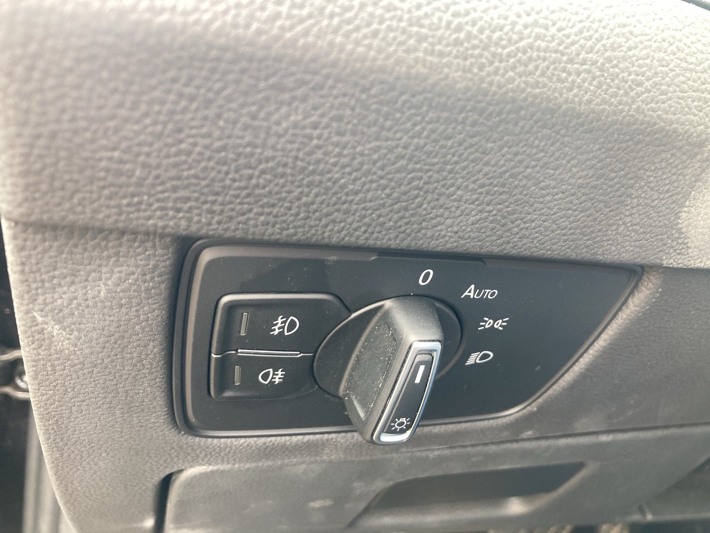 VW Passat Variant Business TDI DSG | Bild 14 von 23