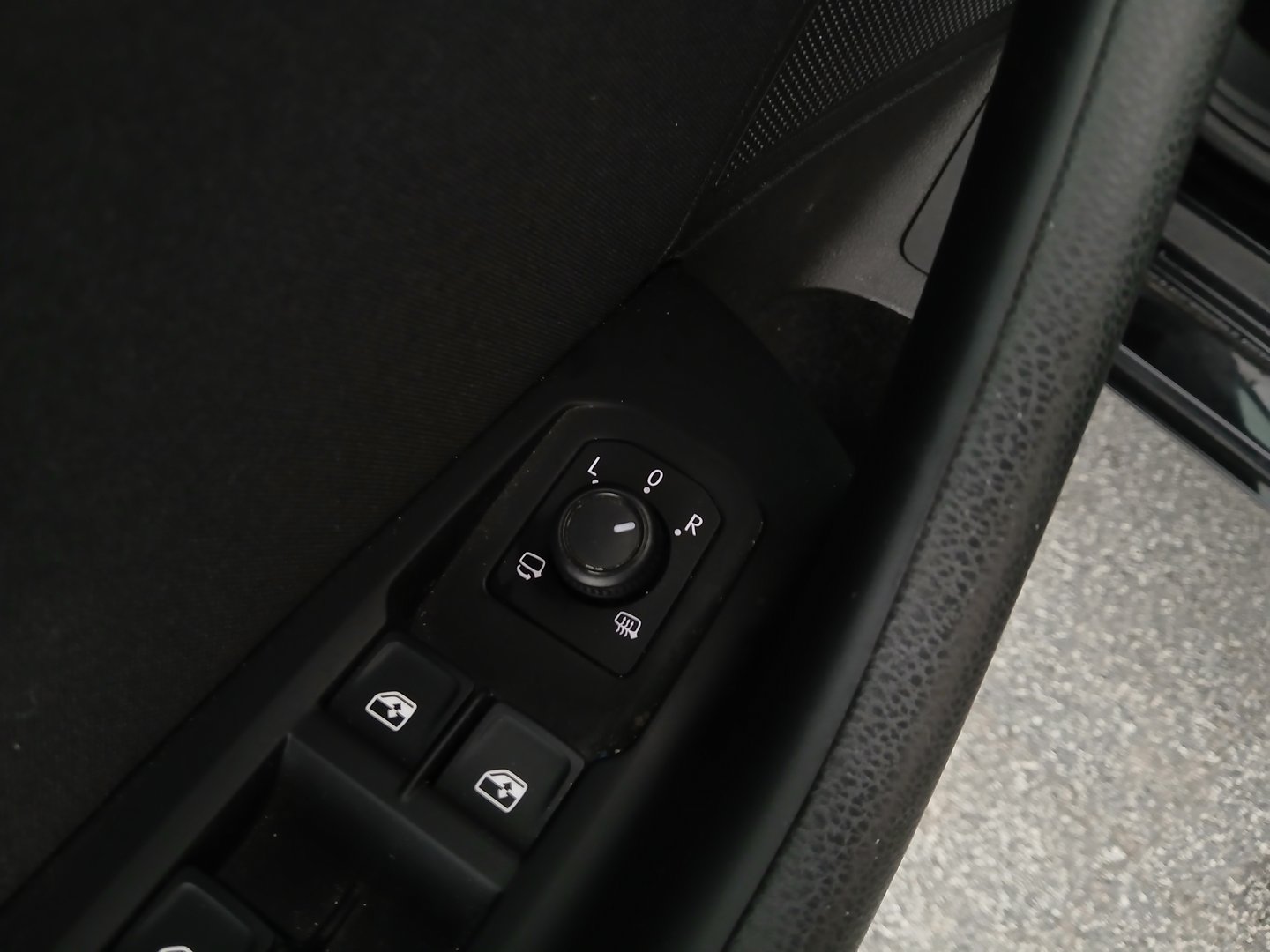 VW Passat Variant Business TDI DSG | Bild 11 von 29