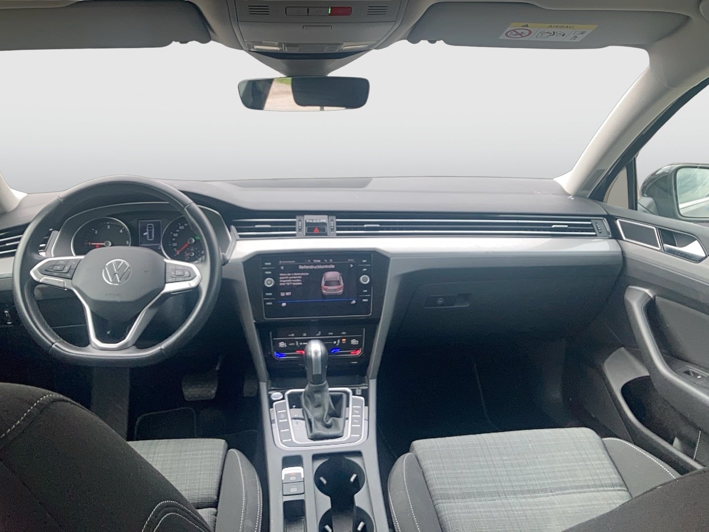 VW Passat Variant Business TDI DSG | Bild 10 von 23