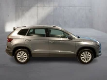 Škoda Karoq Selection TSI DSG ACT in Graphit-Grau Metallic