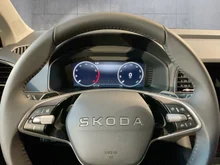 Škoda Karoq Selection TSI DSG ACT in Graphit-Grau Metallic