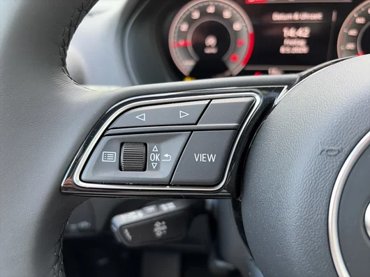 Bild eines Audi Q2 30 TFSI admired