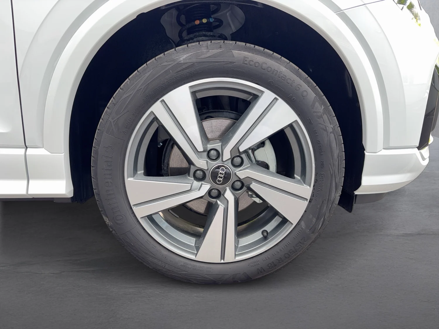 Bild eines Audi Q2 30 TFSI admired